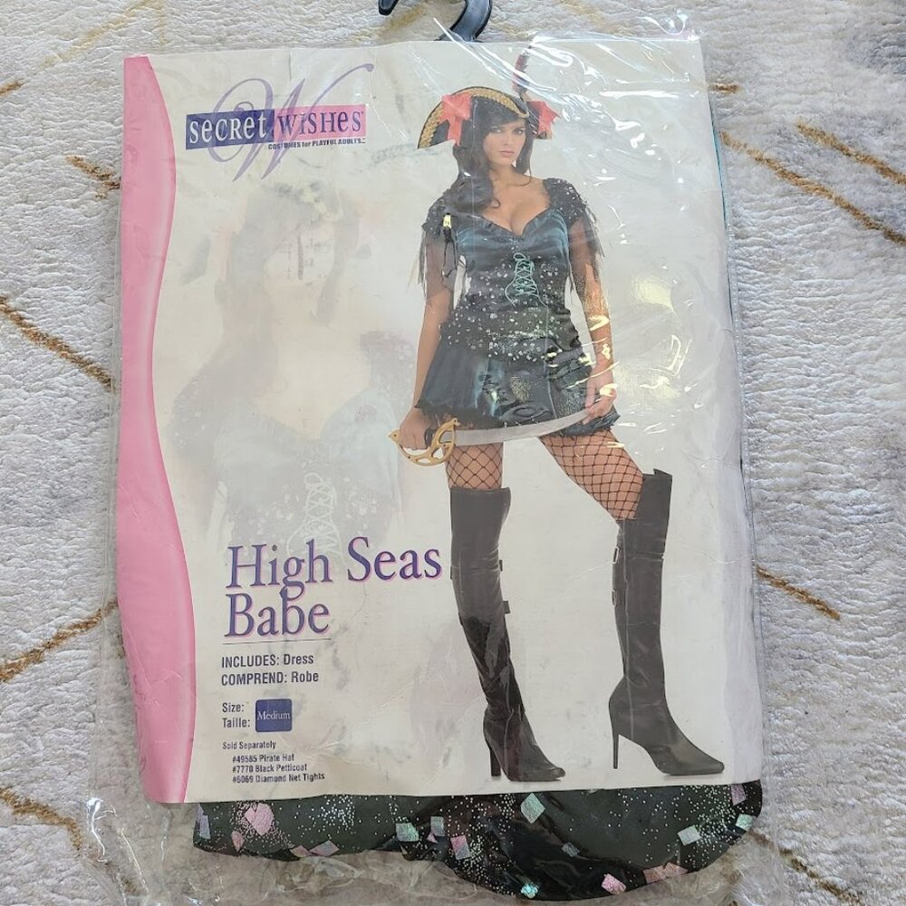 Secret Wishes High Seas Babe Pirate Costume  women's size M  NEW